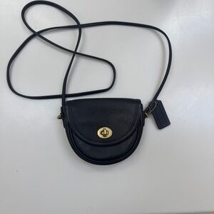 Coach Vintage Mini Watson Crossbody Black Leather Brass Turnlock USA